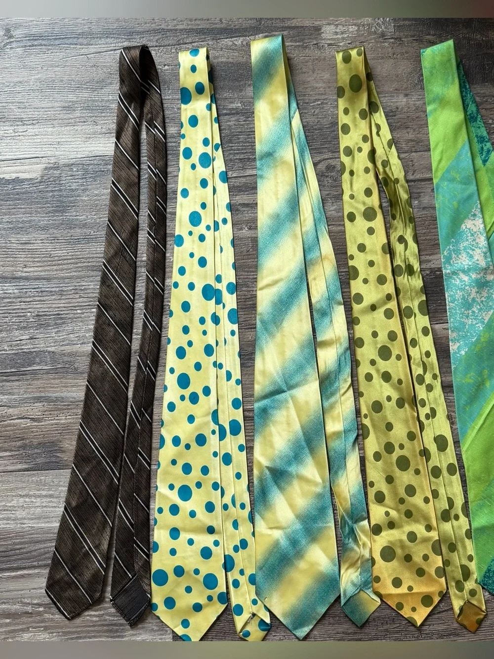 Lot of 6 men’s neck ties unbranded yellow, blue, green, brown, pink